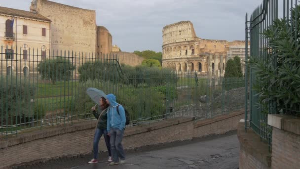 Het Colosseum Bij Sacra Rome — Stockvideo