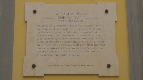 Plaque Commémorative Enrico Toti — Video