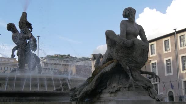 Statue Alla Fontana — Video Stock