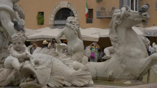 ローマのフォンタナ ネットトゥーノの彫刻 — ストック動画