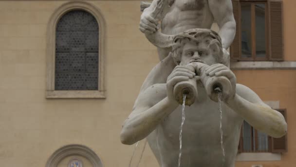 Vue Sur Statue Avec Cornes — Video