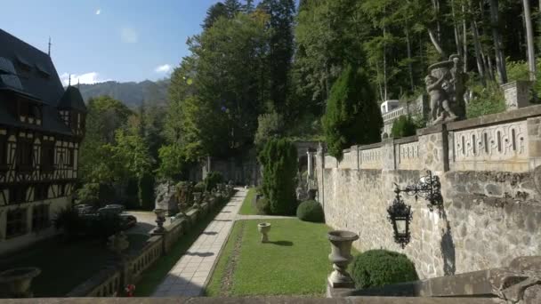 Sculptures Garden Peles Castle — Αρχείο Βίντεο