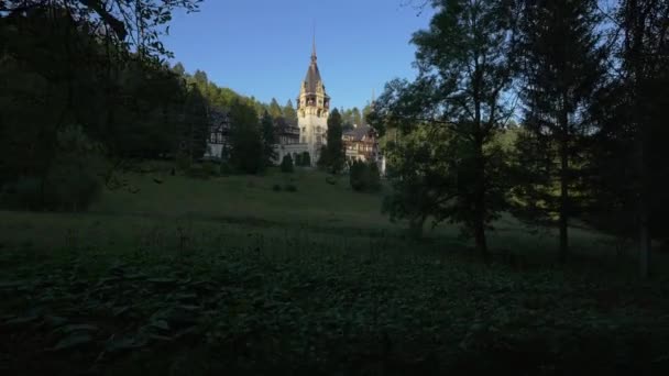 Замок Пелеш Лесу — стоковое видео