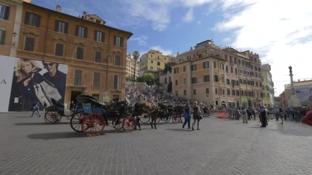 Carrozze Parcheggiate Vicino Piazza Spagna Roma — Video Stock