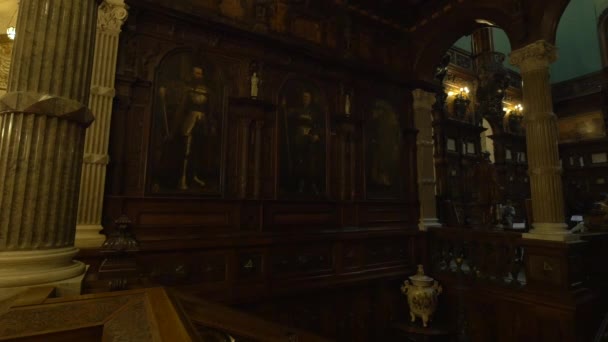 Foto Een Houten Muur Peles Castle — Stockvideo