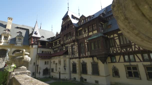 Peles Schloss Von Einem Balkon Aus Gesehen — Stockvideo