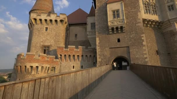 Pont Château Corvin — Video