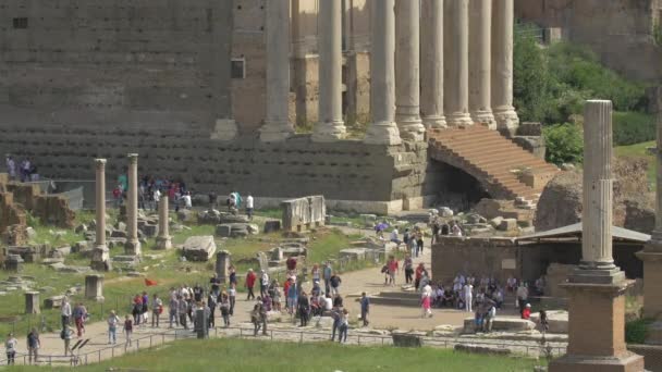 Άνθρωποι Περπατούν Στο Ρωμαϊκό Φόρουμ Ρώμη — Αρχείο Βίντεο