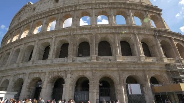 Låg Vinkel Syn Den Stora Colosseum — Stockvideo