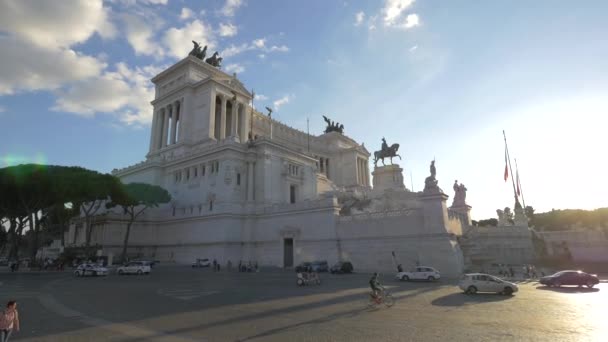 Condução Por Altare Della Patria — Vídeo de Stock