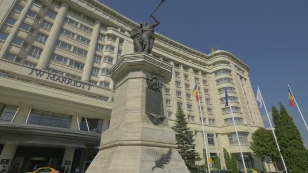 Μνημείο Της Διεύθυνσης Πυροσβεστών Του Βουκουρεστίου — Αρχείο Βίντεο