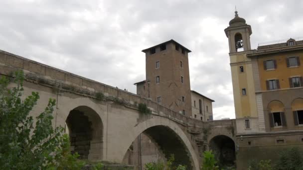 Ponte Fabricio Chiesa San Giovani Calibita — Vídeos de Stock