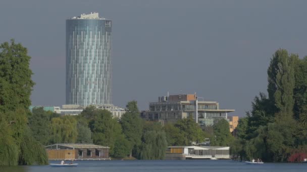 Floreasca Sky Tower Boekarest — Stockvideo