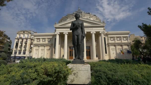 Статуя Міхая Емінеску — стокове відео