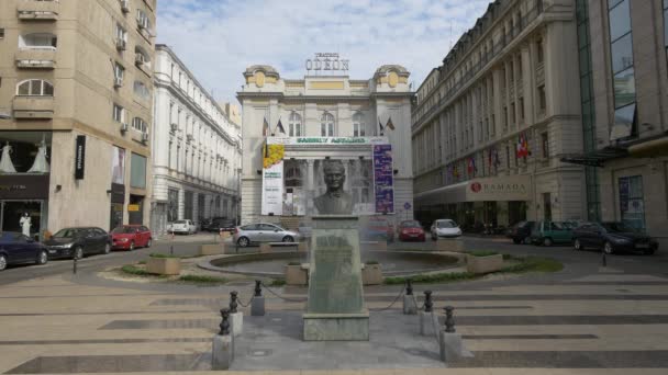 Atatürks Statue Vor Dem Odeon Theater — Stockvideo