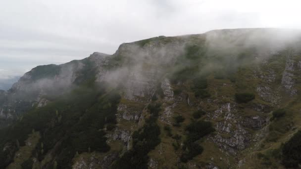 Vista Aérea Das Montanhas Bucegi — Vídeo de Stock