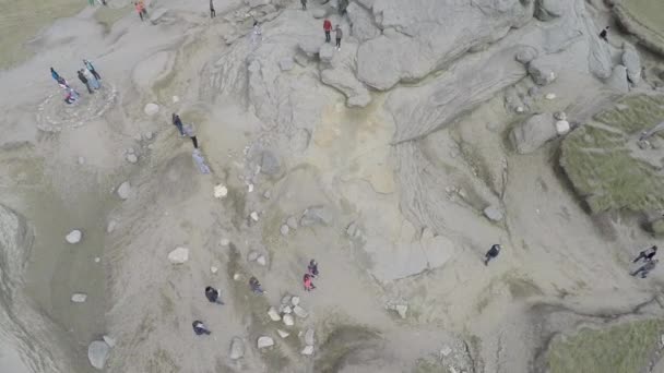 Flygfoto Människor Bucegi Plateau — Stockvideo