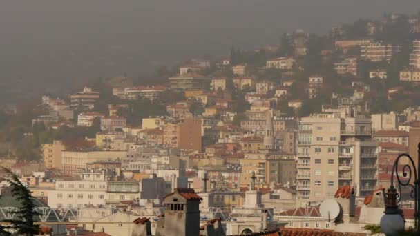 Tepedeki Trieste Şehrine Bakın — Stok video