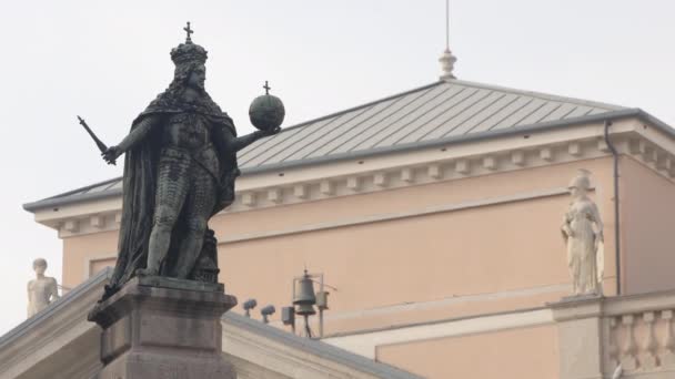 Posąg Cesarza Leopolda Habsburga Trieście — Wideo stockowe