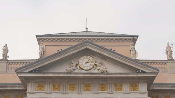 Palazzo Della Borsa Vecchia Nın Çatısı — Stok video