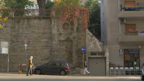 Muralla Piedra Una Calle Trieste — Vídeos de Stock