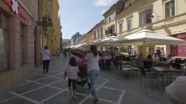 Caminhando Rua Republicii Brasov — Vídeo de Stock