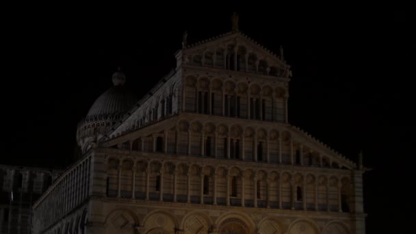 Die Kathedrale Von Pisa Bei Nacht — Stockvideo