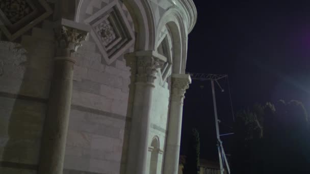 Πύργος Της Πίζας Που Γέρνει Την Νύχτα — Αρχείο Βίντεο