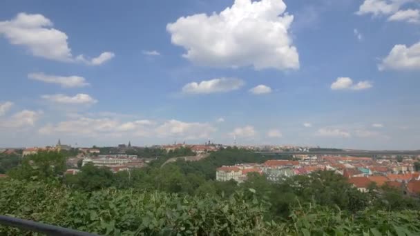 ヴィシェフラドから見た街 — ストック動画