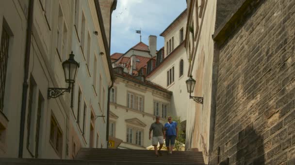 Escadas Entre Edifícios Praga República Checa — Vídeo de Stock