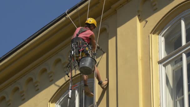 Man Working Building — Stock Video