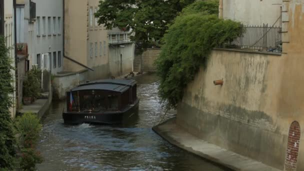 Bateau Flottant Sur Certovka — Video