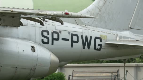 Rudder Dan Stabilizer Pesawat Terbang Museum Angkatan Darat Polandia — Stok Video