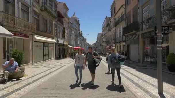 Caminar Por Una Calle Peatonal — Vídeo de stock