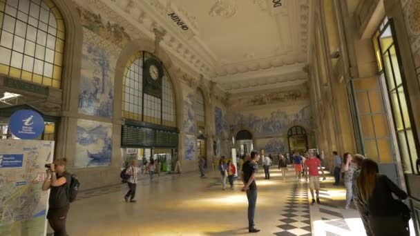 Die Mauern Der Vorhalle Des Bahnhofs Sao Bento Porto — Stockvideo