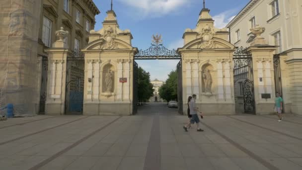 Cancello Principale Dell Università Varsavia — Video Stock