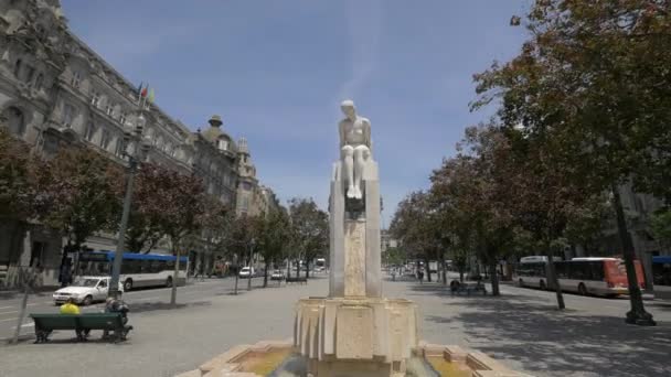 Statua Donna Piazza Della Libertà Porto — Video Stock