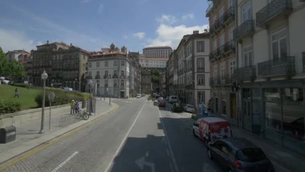 Движение Улице Порту — стоковое видео