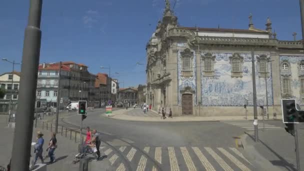 Вулиця Трамваями Порту — стокове відео