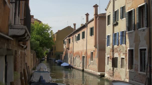 Edificios Antiguos Canal — Vídeo de stock