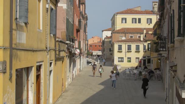 Promenad Ett Litet Torg Venedig — Stockvideo