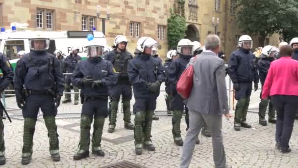 Linha Policiais — Vídeo de Stock