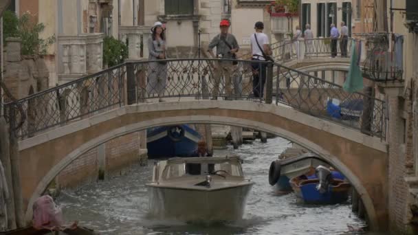 Ponte Sobre Canal — Vídeo de Stock