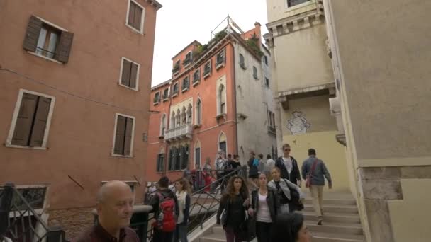 Bro Och Gamla Byggnader Venedig — Stockvideo