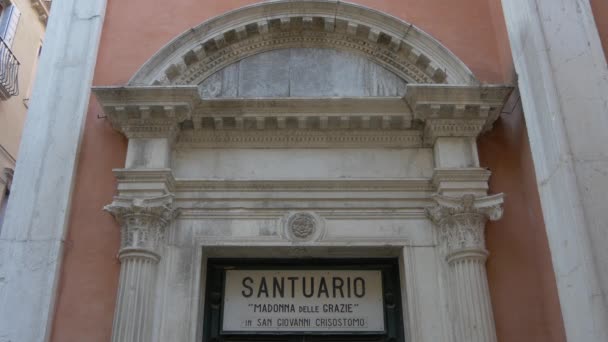 San Giovanni Grisostomo Church Entrance — Stock Video