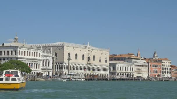 Венецианская Лагуна Палаццо Дукале Другими Зданиями — стоковое видео