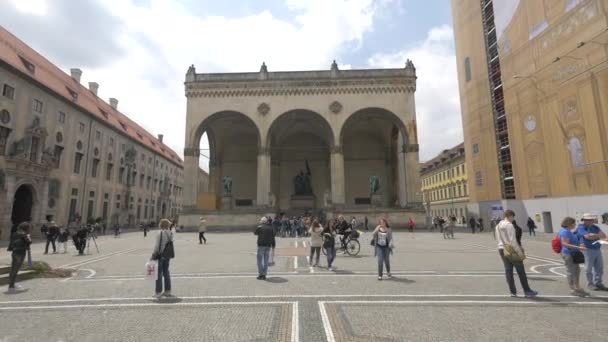 Orang Orang Depan Feldherrnhalle — Stok Video