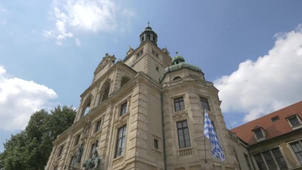 Niski Kąt Bawarskiego Muzeum Narodowego — Wideo stockowe