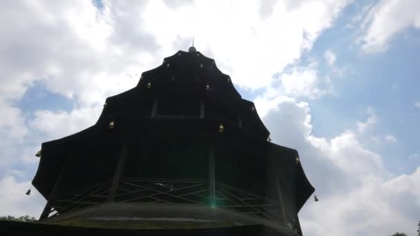 Chinesischer Turm Cielo Nublado — Vídeo de stock