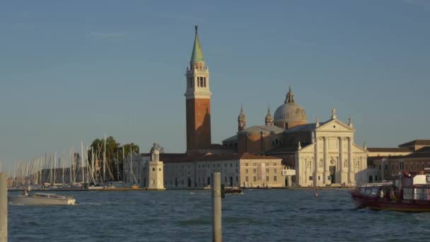 Iglesia San Giorgio Maggiore Con Torre — Vídeos de Stock